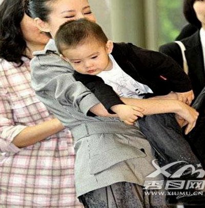 是不是潘朝伟为董老师踢几场球，就不会被如此黑了？