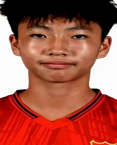 李昊炎加盟巴萨拉玛西亚！中国足球新纪元开启