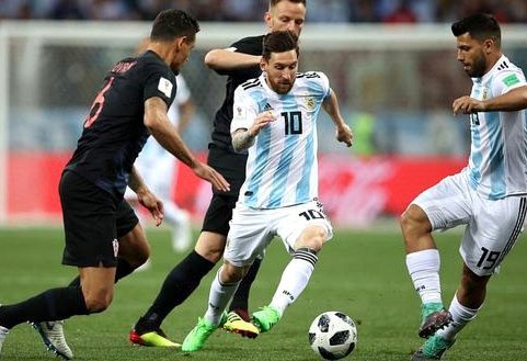 世界杯禁止球迷带水瓶受商业因素影响，FIFA内部表示担忧
