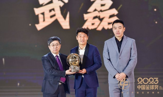 乌奈·西蒙当选世界杯金手套，8 场仅丢 1 球引争议